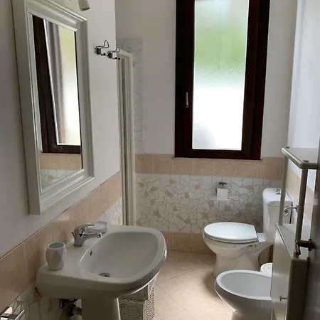 House Sea Ognina